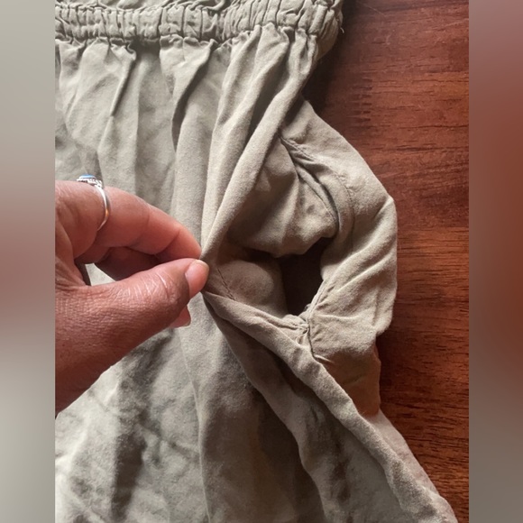 H&M dress w/pockets - Picture 3 of 3